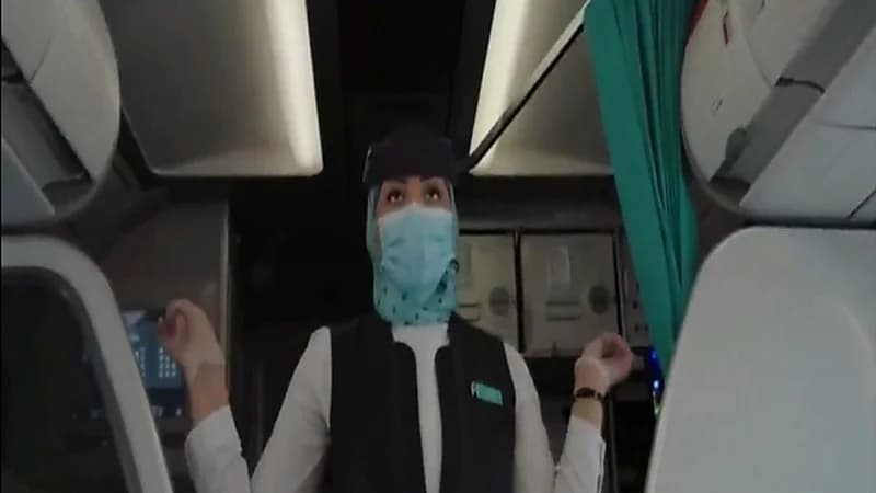 بالفيديو.. مضيفة جوية تحكي تجربتها في الطيران