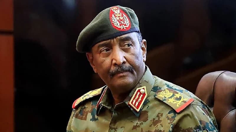 محمد ال جابر : يعيش بالمملكة ٢ مليون يمني يحولون ٤ مليار دولار لليمن سنويا