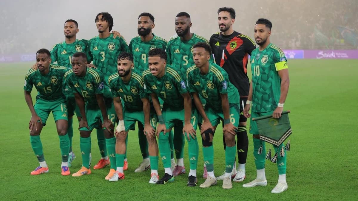 الاتحاد يقسو على الهلال برباعية .. فيديو وصور