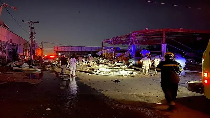 بالفيديو والصور.. موقع سقوط الصاروخ الباليستي الذي أطلقه الحوثيون على أحد المسارحة