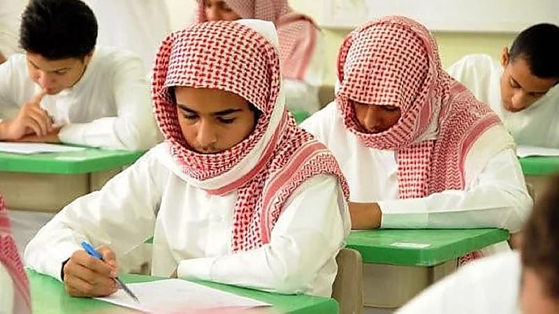 "التعليم" تعلن مواعيد الاختبارات الفترية في الفصل الدراسي الثاني