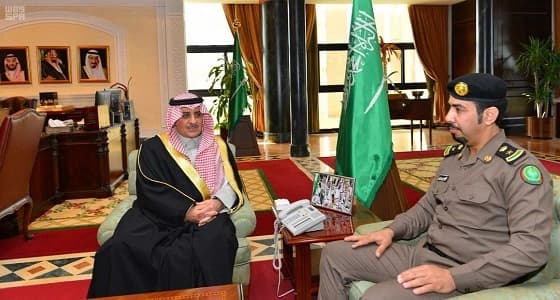 أمير تبوك يلتقي مدير العيادات الشاملة التخصصية لقوى الأمن بالمنطقة