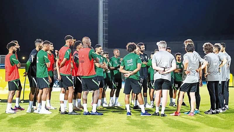 مفاضلة بين عبدالرحمن غريب ولاعب النصر للمشاركة أمام اليابان
