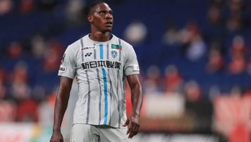 الشباب يوقع مع المهاجم الكاميروني جون ماري