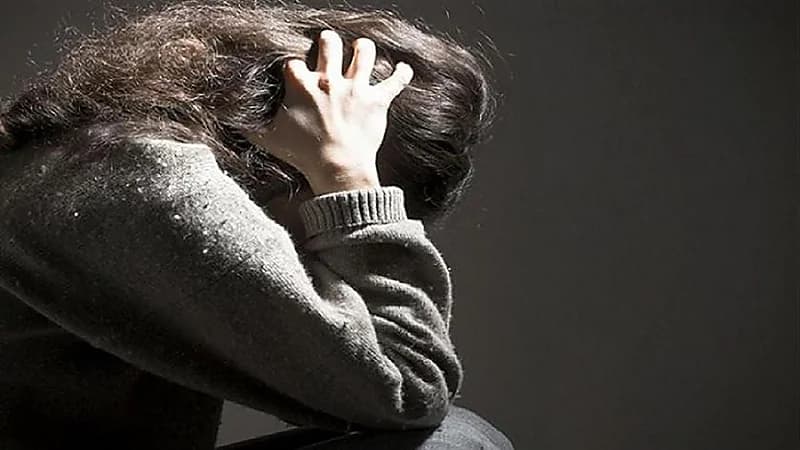 سحل فتاة اختلت بخطيبها في شقتها