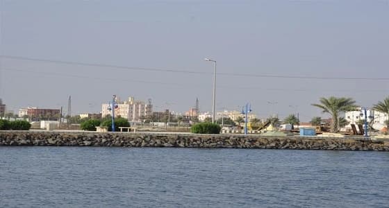 طالب جامعي يقدم على الانتحار بمسدس بحوزته بقوز القنفذه