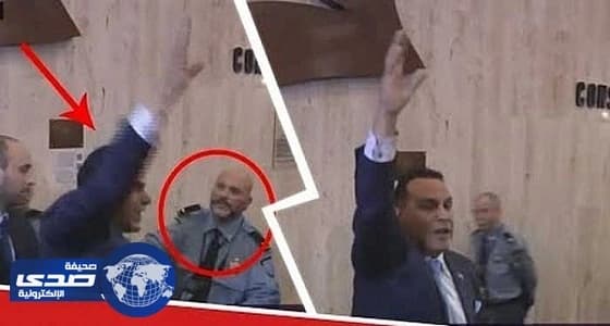 صورة لصاحب هتاف " تسقط قطر " داخل اليونسكو تشعل مواقع التواصل