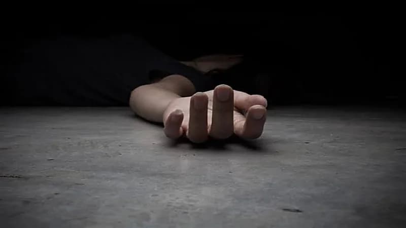 أم تزعم تواصلها مع ابنتها المقتولة بعد موتها