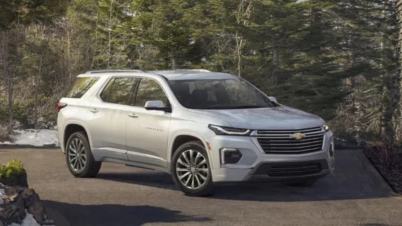 بالصور.. مواصفات وأسعار سيارة شيفروليه ترافوس