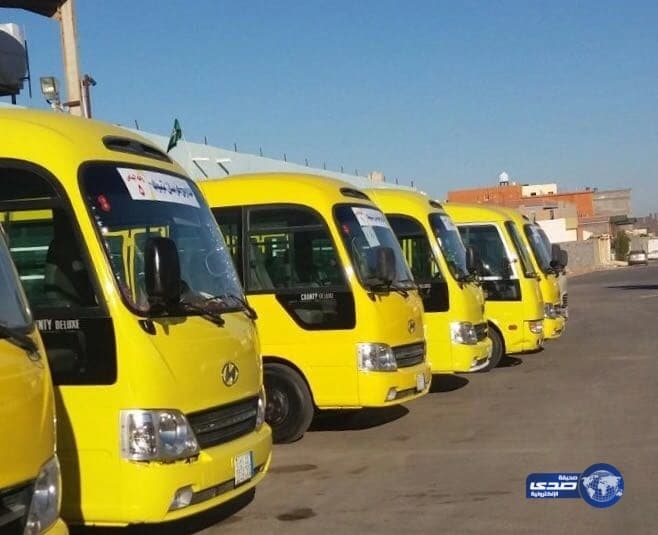 بالفيديو.. لحظة انحراف مركبة عن مسارها بعد الاصطدام بـ"سطحة"