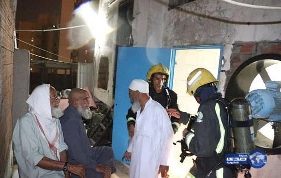 بالفيديو.. أفكار إبداعية من الإطارات وزجاجات المياه الغازية تزين حديقة التدوير بينبع