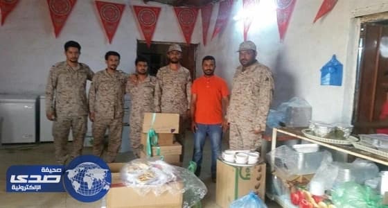بالصور.. أهالي جازان يهدون وجبات إفطار لمرابطي الحد الجنوبي