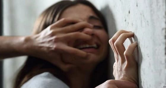 طالبة تروي تفاصيل اغتصابها على يد خطيبها وصديقه