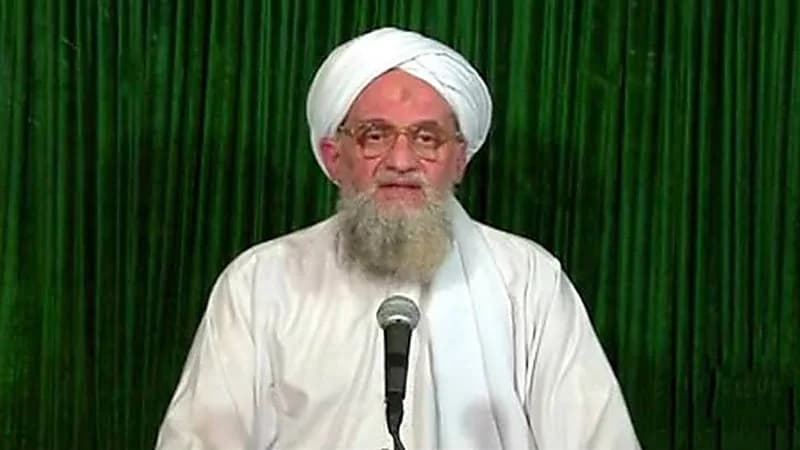 مسؤول أفغاني سابق يزيح الستار عن مكان دفن أيمن الظواهري