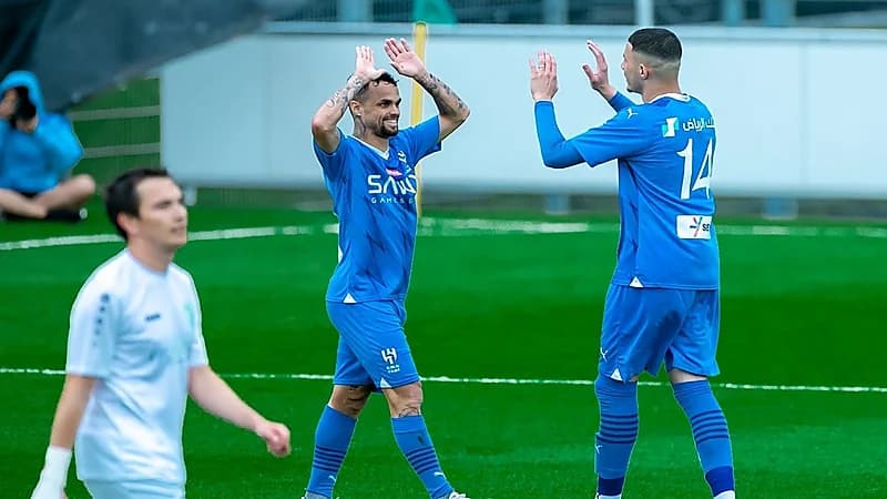 الهلال يمطر شباك لاندسكرون بسداسية نظيفة .. فيديو