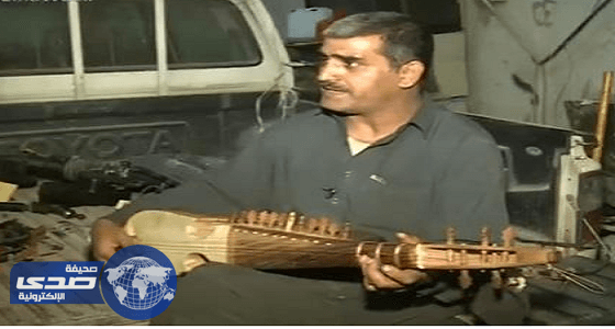 بالفيديو.. ميكانيكي باكستاني يحول ورشته إلى جلسة طرب