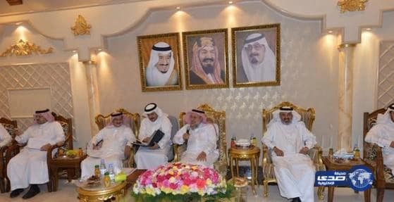 الخليل لرؤساء البلديات : لا عذر لكم في التباطؤ بالرد علي الجهات الرقابة