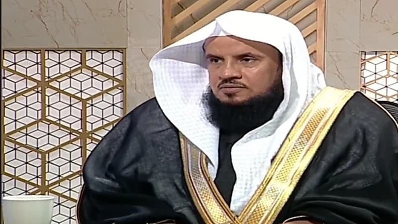 بالفيديو.."السبر" يوجه من نسي سجدة وأكمل صلاته هل يكتفي بسجود السهو؟