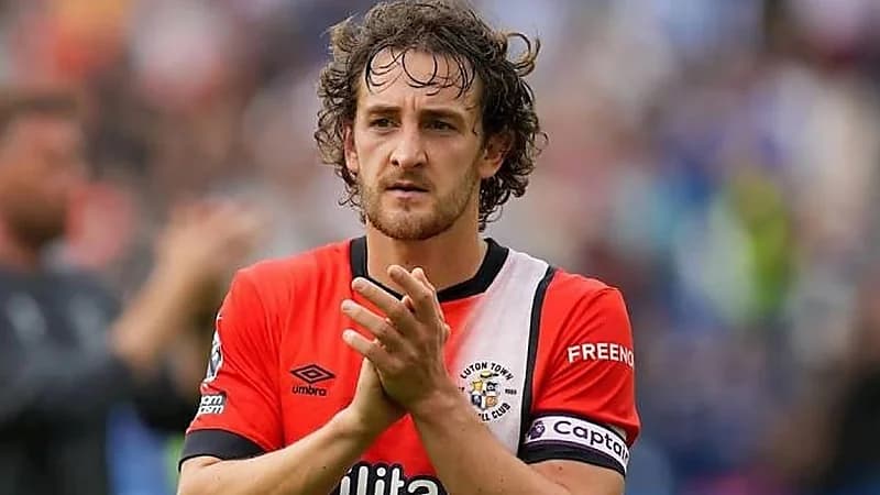 استقرار حالة قائد لوتون تاون بعد السكتة القلبية