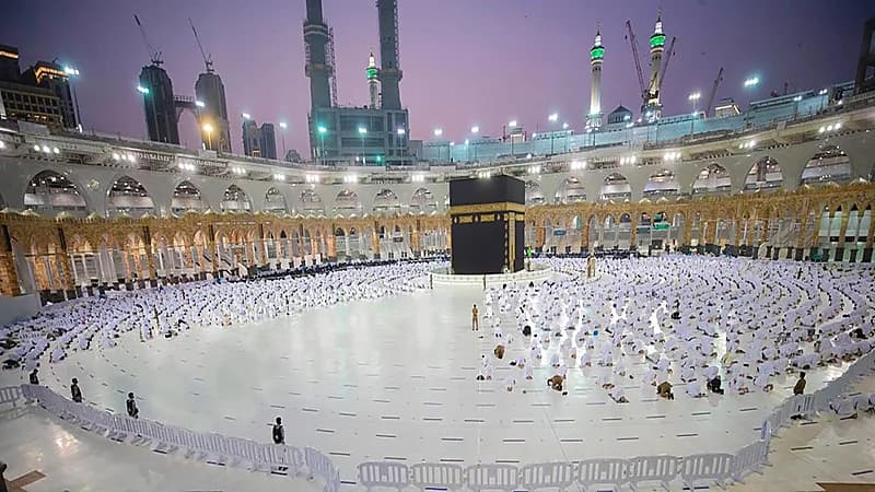 عدسة " صدى " ترصد أجواء العشر الوسطى لضيوف بيت الله الحرام في رمضان لعام 1442هـ