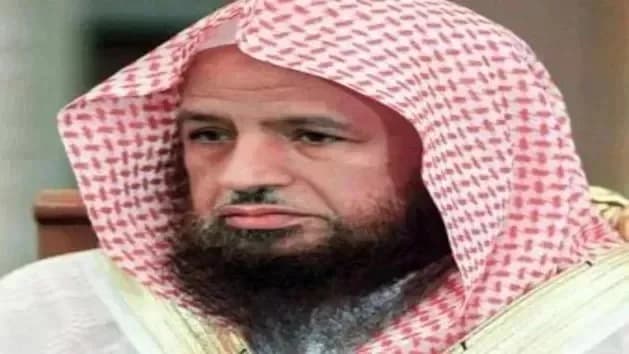 الخضير يوضح حكم الصلاة على النبي ﷺ دون تحريك الشفاة