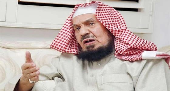 " المنيع " : الحديث عن السماح للمرأة بزيارة القبور " مخالفة صريحة للشرع "