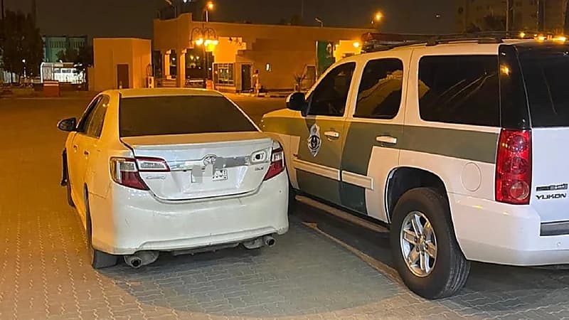 بالفيديو.. القبض على قائد مركبة خالف الأنظمة المرورية على طريق خريص بالرياض