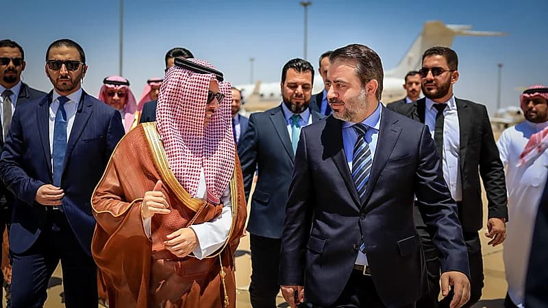 "خالد بوصخر" يتعرض لحادث مروري