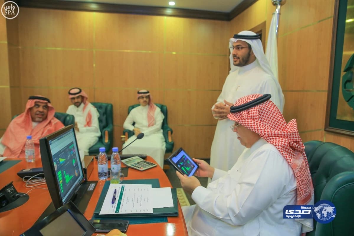 بالصور.. أمانة مكة توقف 6 شاحنات مياه مغشوشة