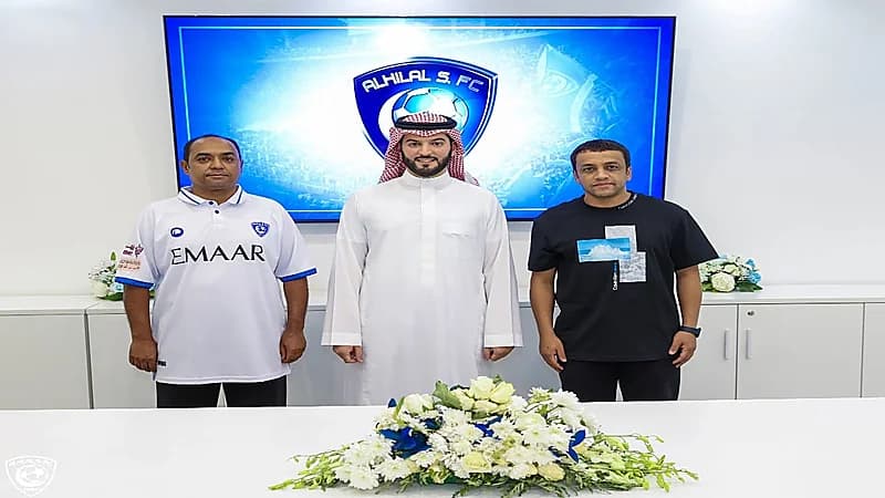 بالصور.. "المدوح والشلهوب" ينضمان للأجهزة الفنية لفئات الهلال السنية