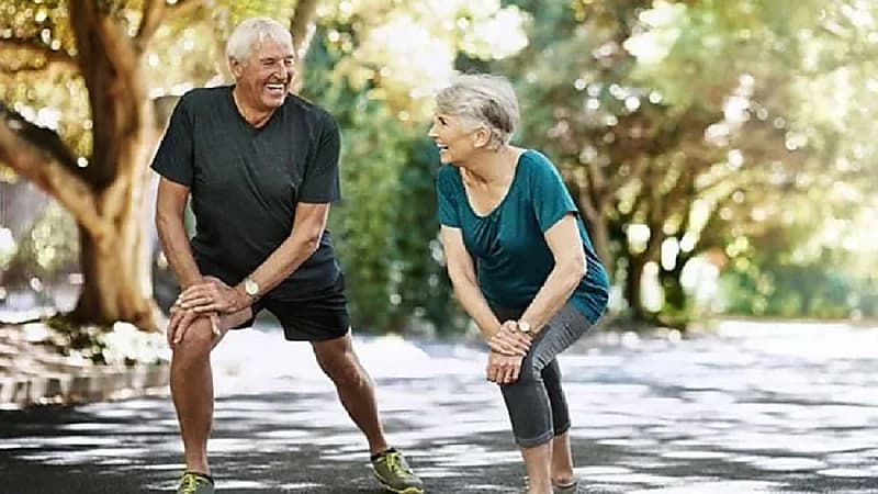 جراح قلب: يمكن إطالة العمر حتى 100 عام
