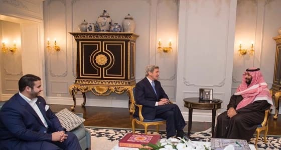 ولي العهد يلتقي جون كيري بمقر إقامته في نيويورك