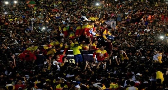  ملايين الفلبينيين يشاركون بموكب تمثال الناصري الأسود للحصول على البركة