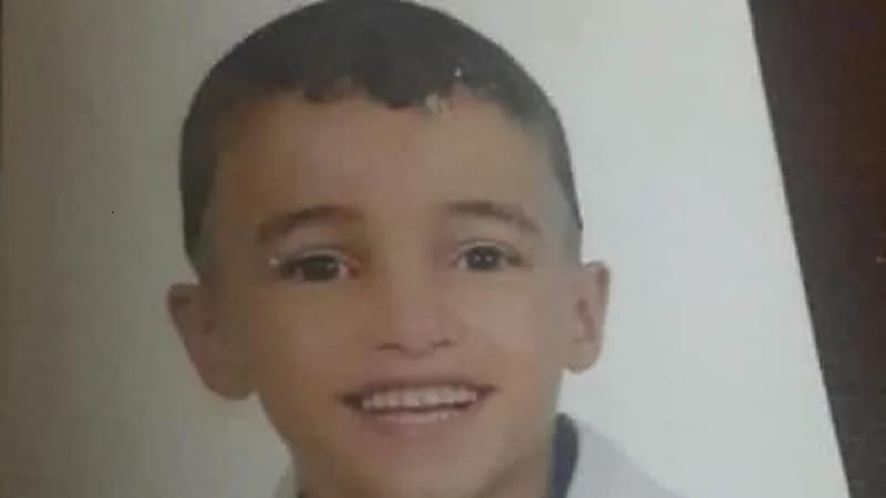العثور على جثة طفل في خزان منزله بعد 3 أيام من اختفاؤه