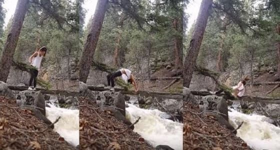 بالفيديو.. سقوط مروع لفتاة حسناء تمارس اليوجا في النهر