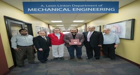 الجبر يحصل على الدكتوراه في هندسة نظم التصنيع