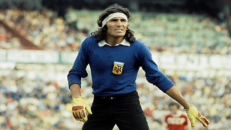 وفاة الحارس الأرجنتيني جاتي