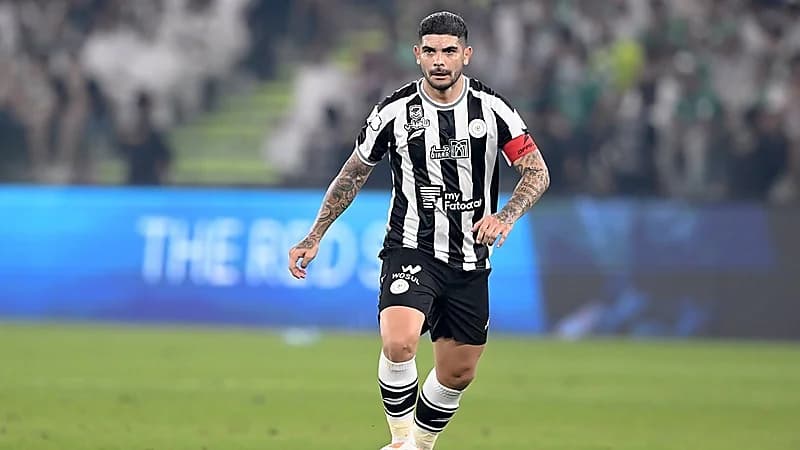 رسميًا .. الشباب يعلن رحيل اللاعب الأرجنتيني بانيغا