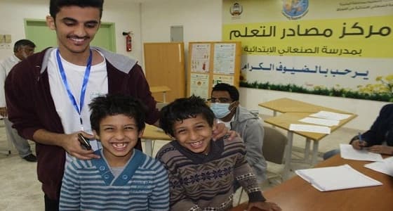 حالة نادرة لتوأم متطابق تقابل قوافل طب أسنان القصيم