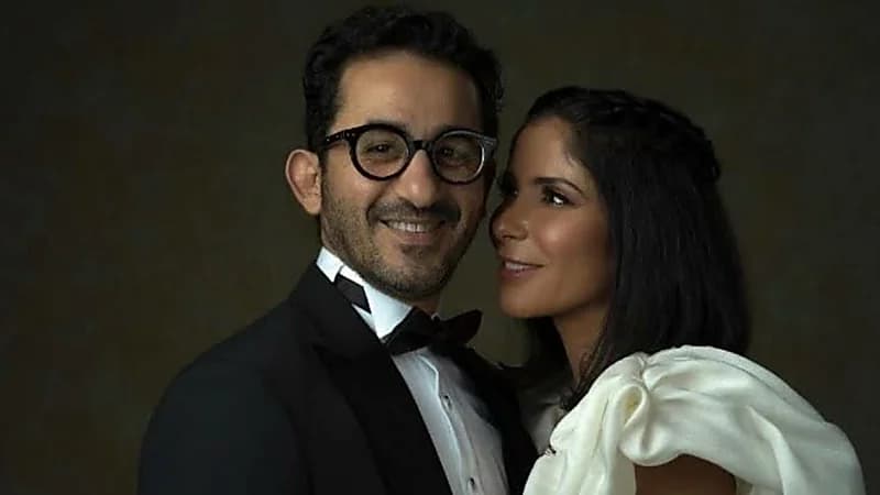 حقيقة خلافات منى زكي وحلمي بسبب مشهد الملابس الداخلية