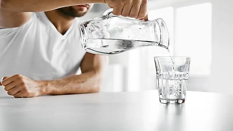 "الصحة" تكشف أعراض وأسباب الإصابة بالجفاف