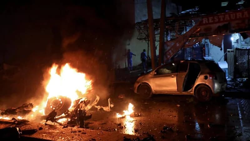 تفجير انتحاري يستهدف معسكر للجيش في مقديشو