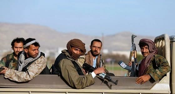 في مواصلة للهمجية.. الحوثيون يهددون بتفجير سفن للوقود بميناء الحديدة