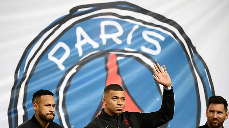 صدام بين ميسي ومبابي حول مصير نيمار في سان جيرمان