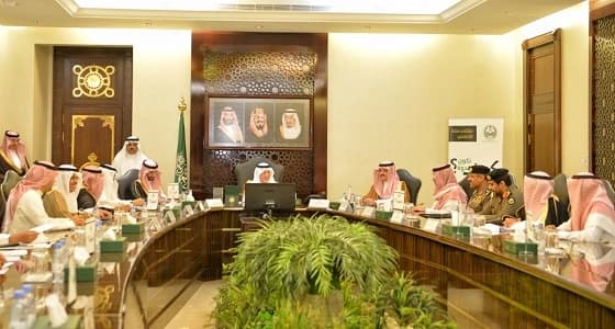 بالصور.. أمير مكة يوجه بإنشاء مركز لتنمية جنوب جدة
