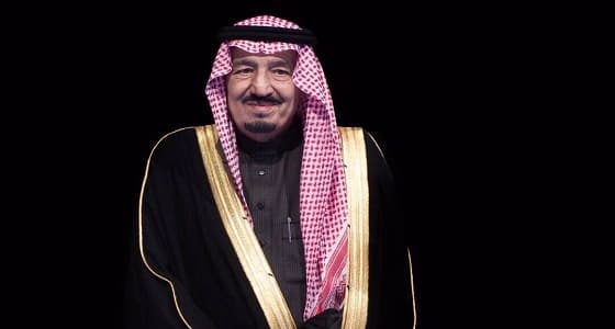 صور.. خادم الحرمين الشريفين مع طلال بن سعود ومحمد بن عبدالعزيز