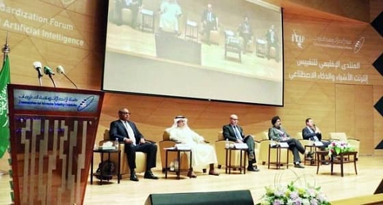 " الاتصالات " تتلقى عرضا من " الفيس بوك و " أمازون " لدخول السوق السعودي