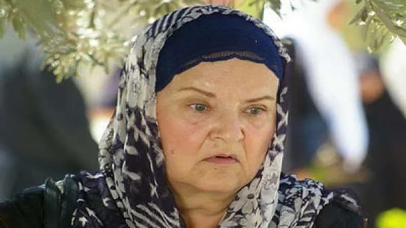 أنطوانيت نجيب تدخل العناية المركزة بسبب وعكة صحية