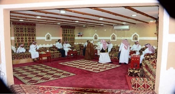 بالصور.. أمانة الرياض تعمل على الانتهاء من ديوانية الرعيل الأول بحي لبن