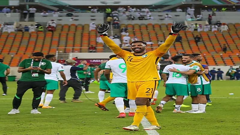 الأهلي يعلن مدة غياب العويس عن الملاعب